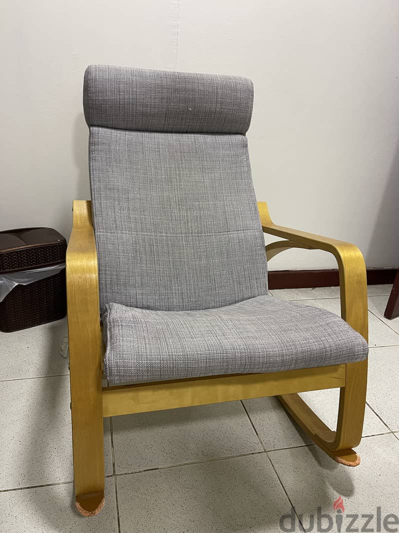 Rocking chair for urgent sale 0