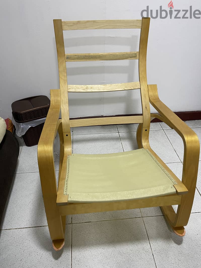 Rocking chair for urgent sale 3