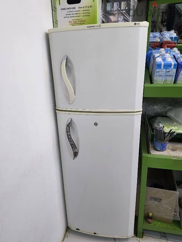 Refrigerator for sale in excellent condition 0