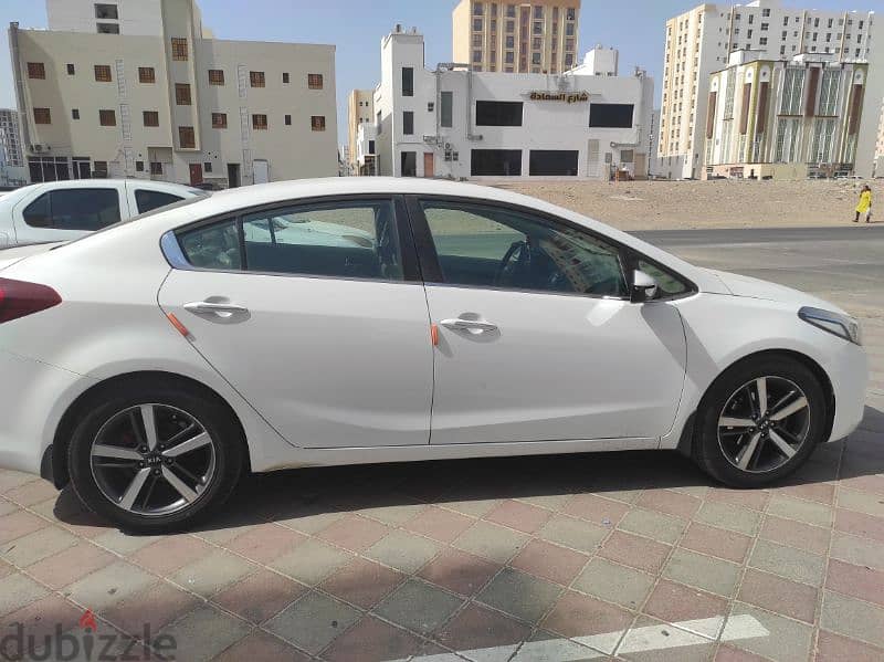 KIA cerato for rent - Monthly rent 6 OMR 3