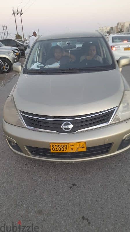 Nissan Tiida 2011 0