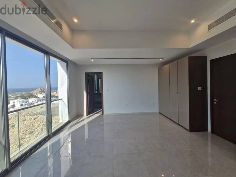 3 + 1 Modern Villa for Rent – Qurum Heights 6