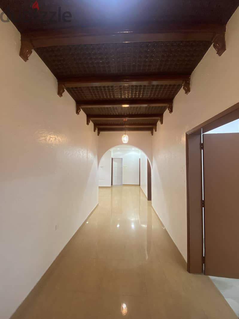 2Me4-Cozy 4+1BHK Villa For Rent in North Ghubrah 1