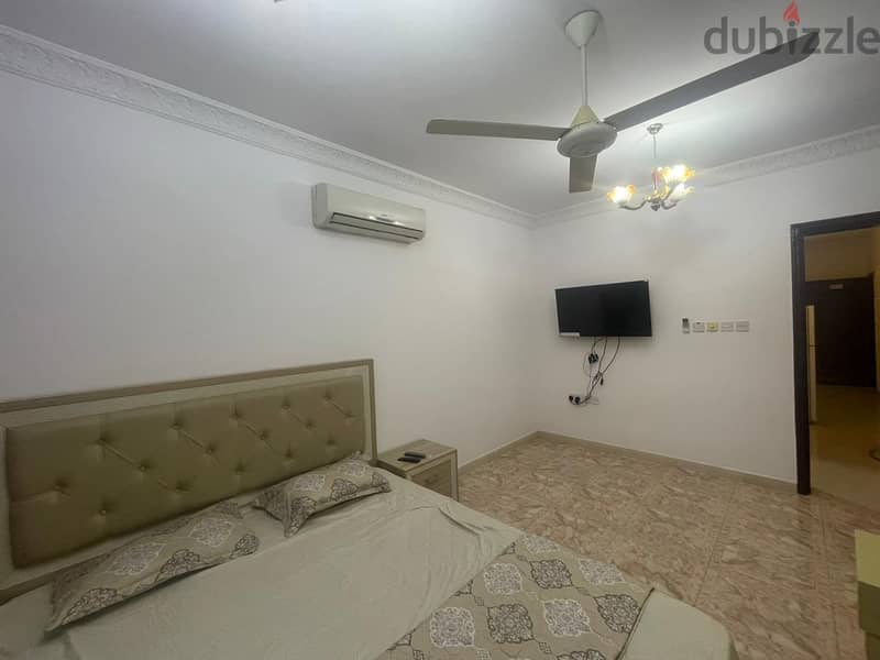 studio for rent in very excellent location, close to all services avai 5