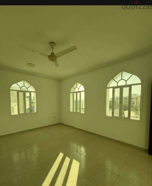 a zaiba  _ flat for rent very big 3bhk 3