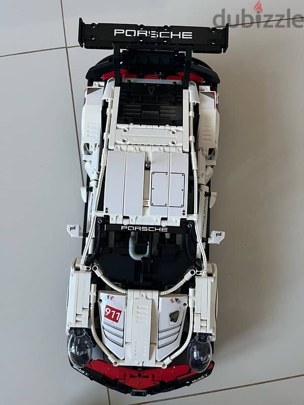 Lego Porsche 911 assembled 7