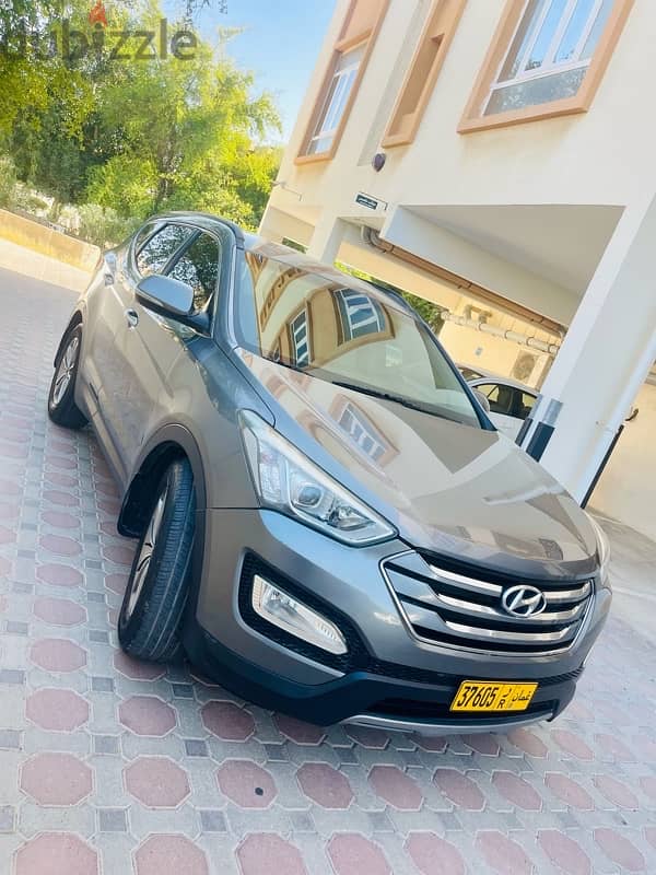 Hyundai Santa Fe 2015 model oman car for sell 0