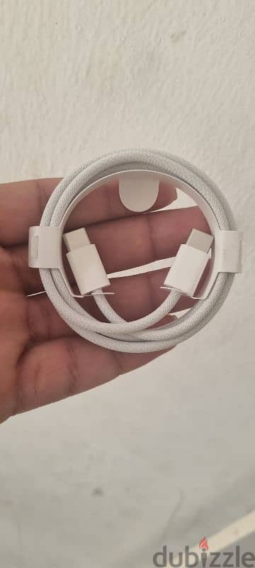 apple original cable not used 0