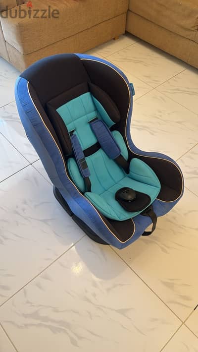 CAR SEAT