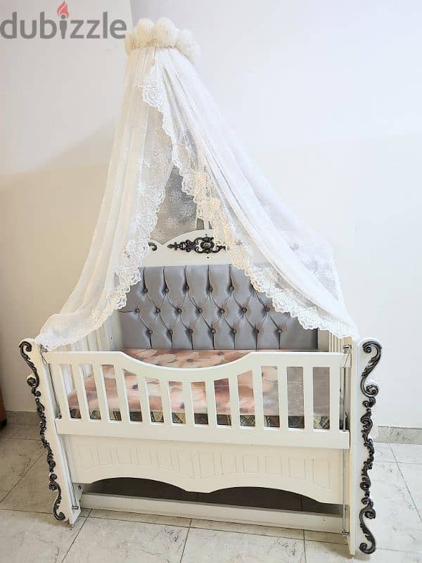 LUXURY WOODEN CONVERTIBLE BABY BED 5