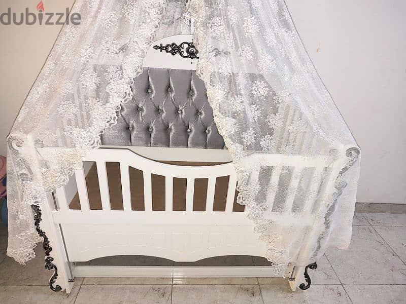 LUXURY WOODEN CONVERTIBLE BABY BED 6