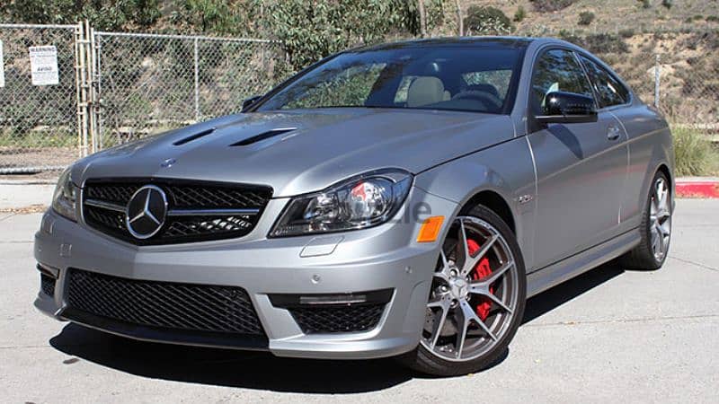 C63 AMG body kit for 2012 to 2014 W204 mercedes Benz 2