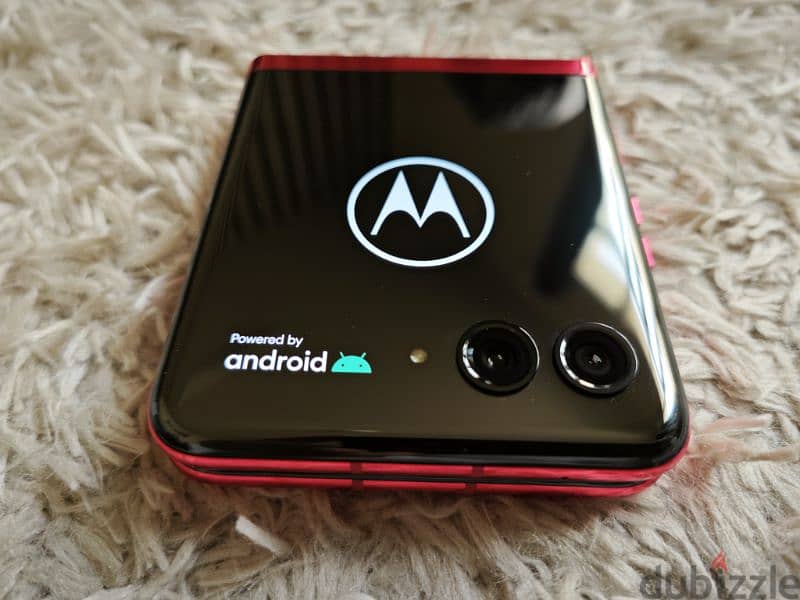 Extremely Fast Motorola RAZR 40 Ultra 256GB 5G Red Like Brand New 11