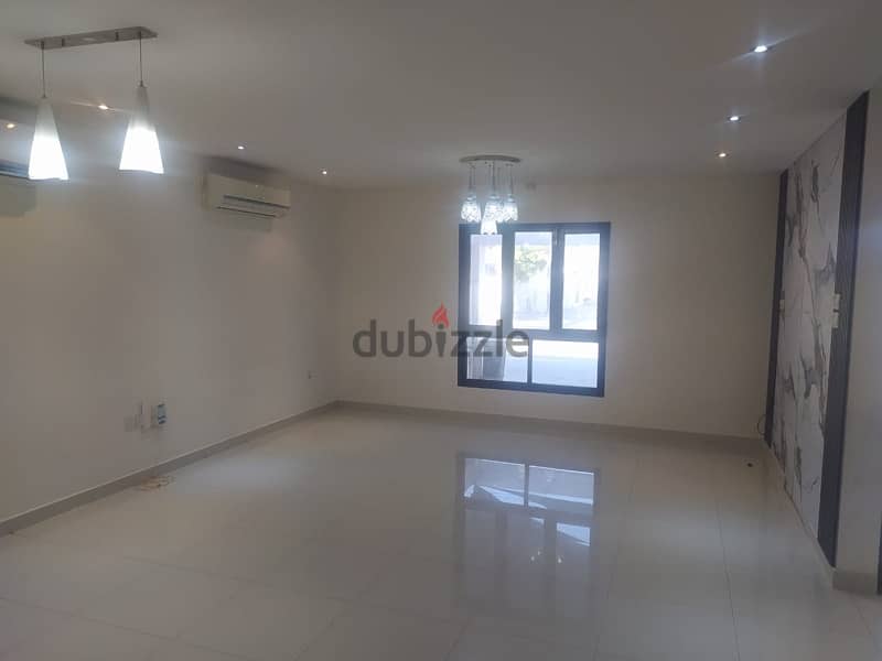 ADV149*3BHK villa for rent in Dar al zain seeb 4