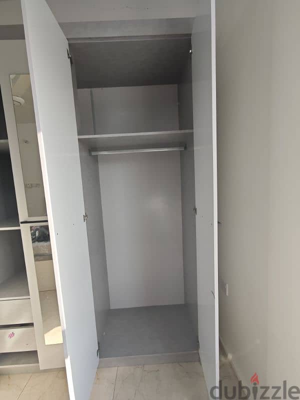 Wardrobe 6 door (220cm×220cm×47cm) 7