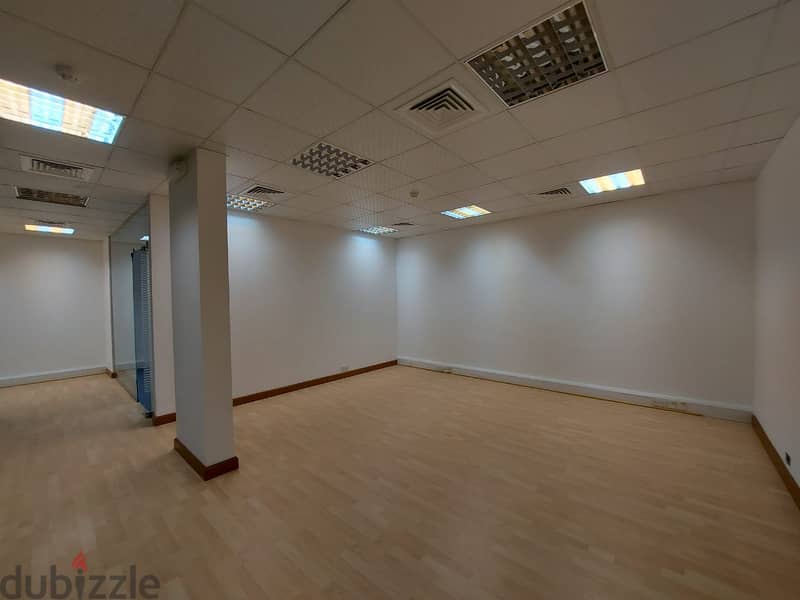 250 SQM Office Space available near Grand Hyatt Qurum 4