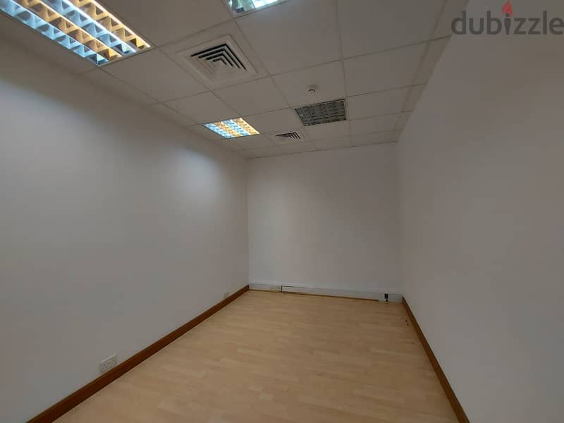 250 SQM Office Space available near Grand Hyatt Qurum 8