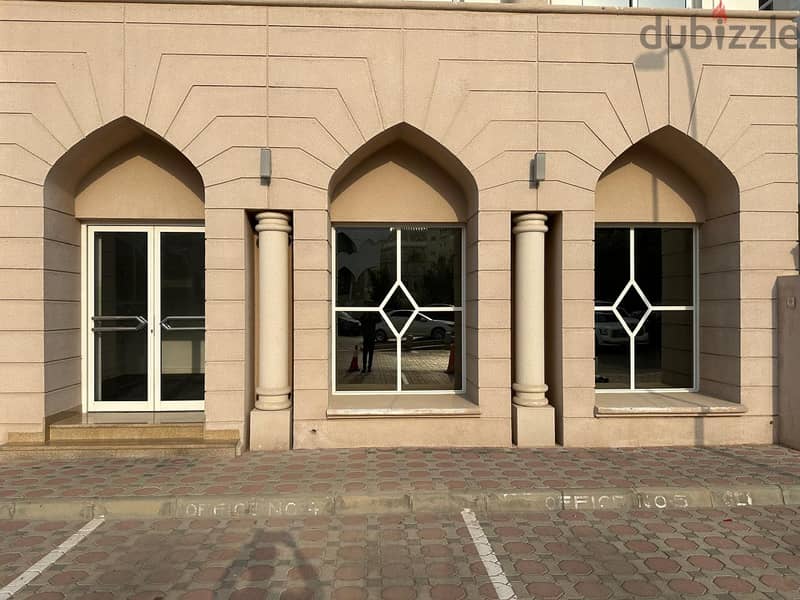 77 SQM Office Space in Shatti Al Qurum 4