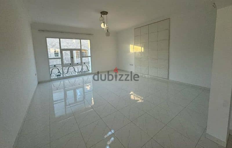 6 BHK compound villa for rent in Al hail north near Al mouj 6