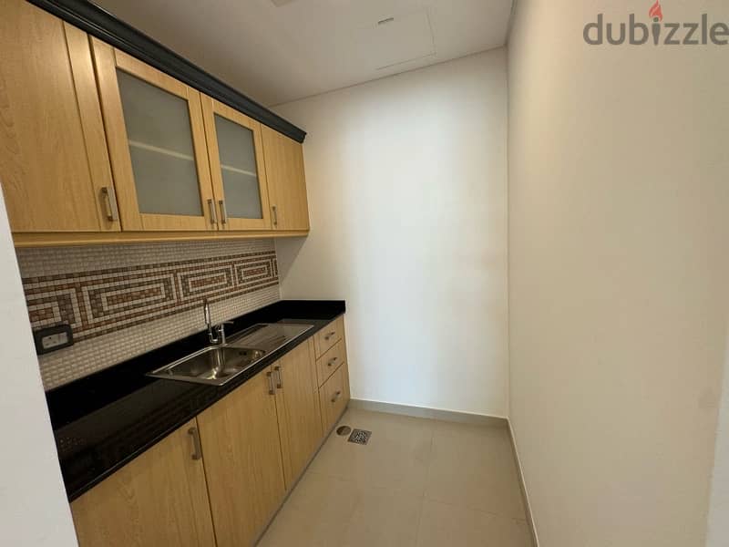 Highly recommended 6+1Bhk villah for rent in madinat Al Ilam 17