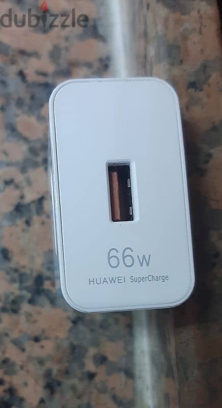 Huawei Super fast charger 66W 0