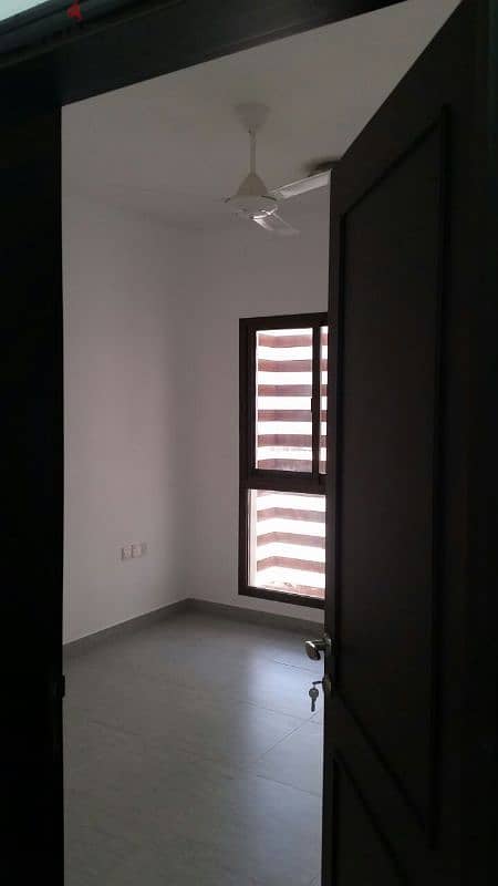 lovey flat in telal al qurum شقه جميله في تلال القرم 3