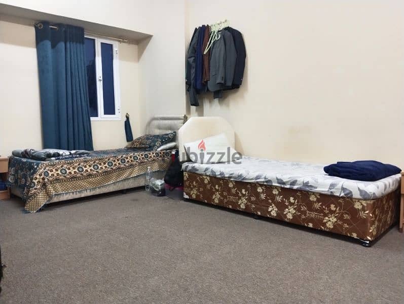 Executive bachelor bed space available for rent in Ruwi near Bus stop 0