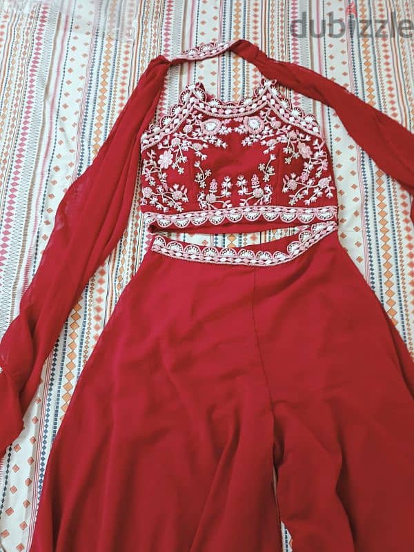 new fashionable dress for sale 38size . 0