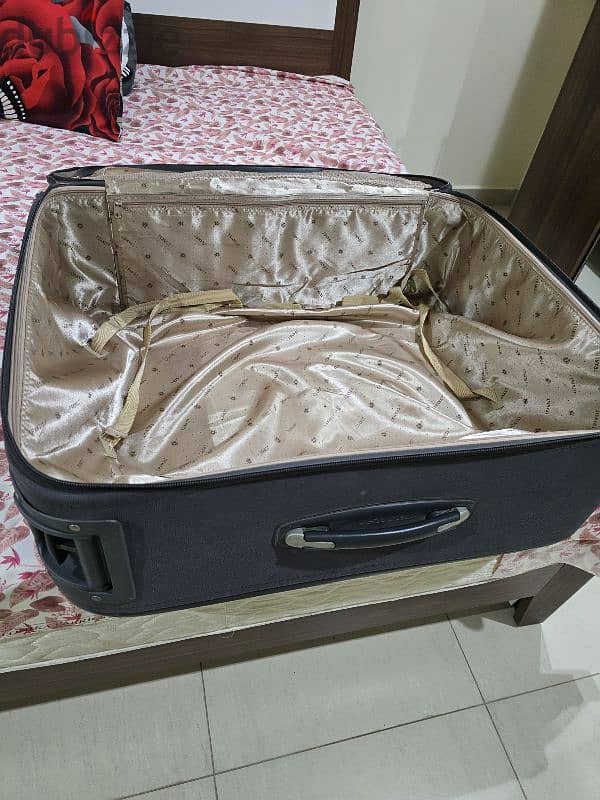 Large Size Suitcase 3