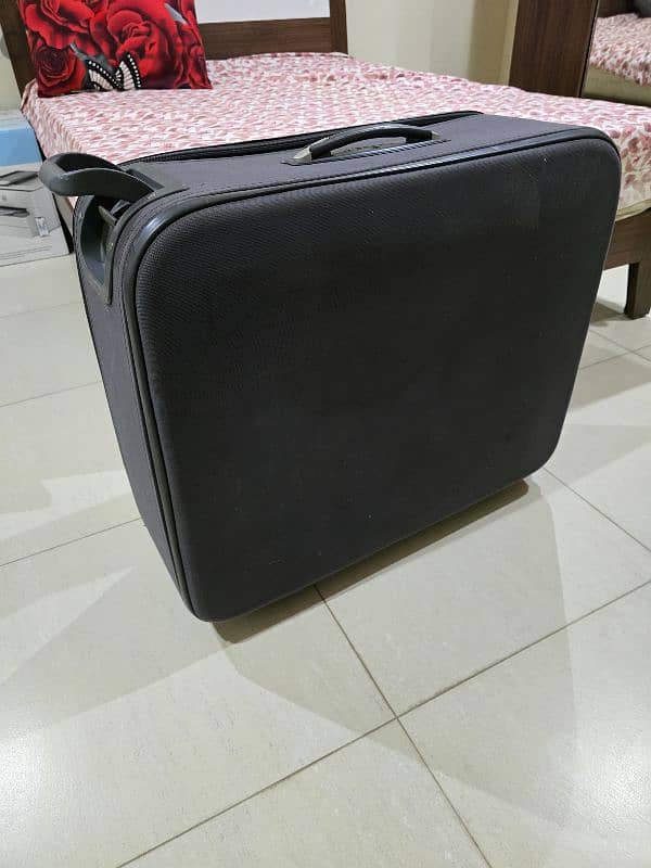 Large Size Suitcase 4