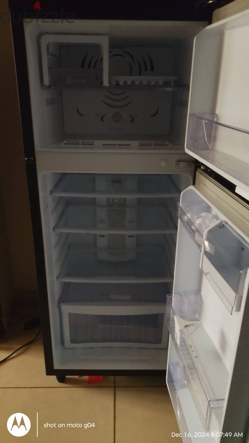 240 Ltrs New Fridge in Very Good Condition For Sell in Ghala 3