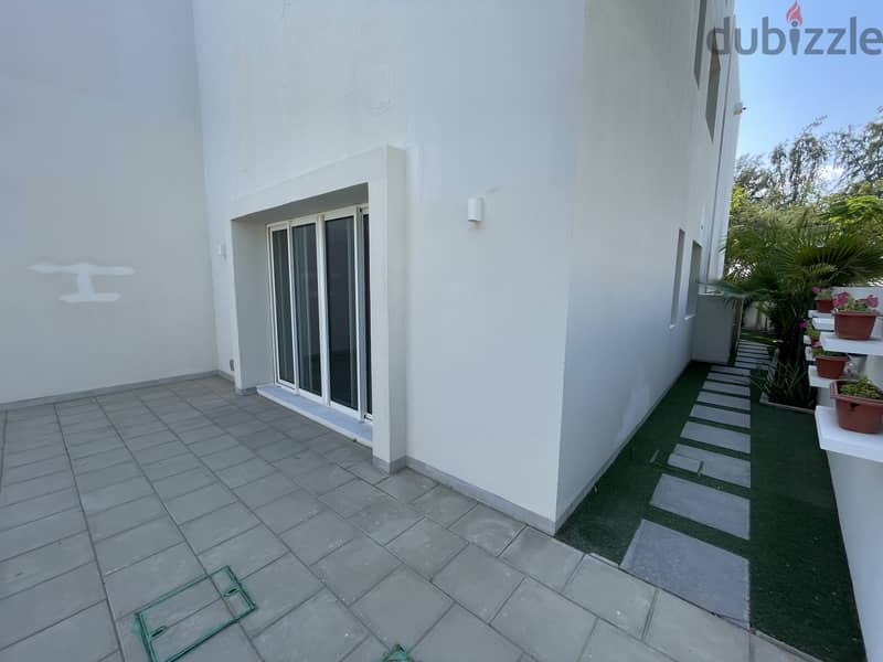 6 Bedroom Villa for Rent in Al Mouj 12