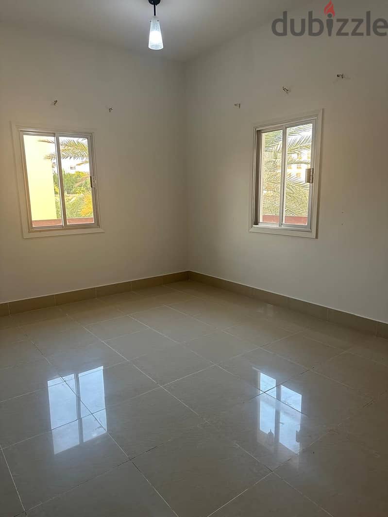 VILLA FOR RENT IN QURM WHATSAPP ME 98850159 OR BELOW MENTIONED NUMBER 3