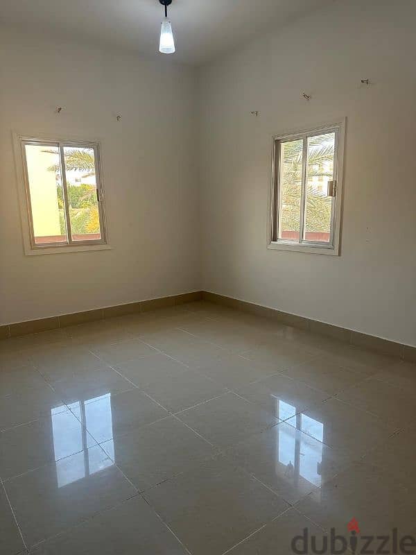 Luxurious Villa for Rent in Qurm 4