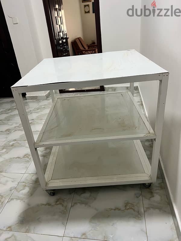 ALUMINUM TABLE 2