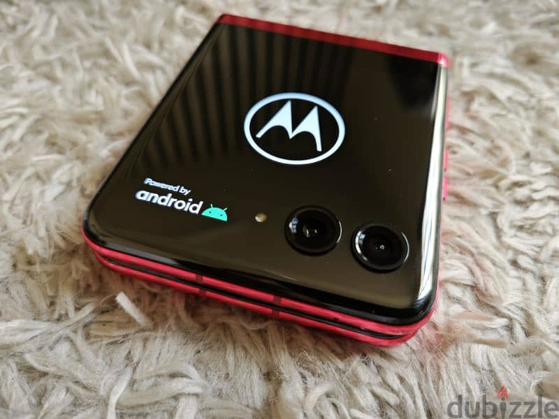 Motorola RAZR 40 Ultra 256GB 5G Viva Magenta Brand New Few Times Used 11