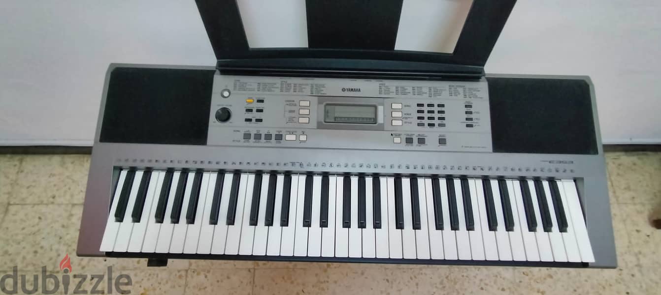 Yamaha PSR-E353 2