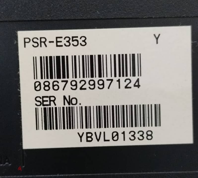 Yamaha PSR-E353 3