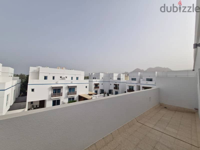 4 BR + Maid’s Room Villa in Al Bustan Close to the Beach 11