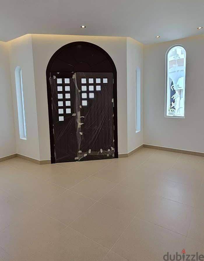 For Rent 5 Bhk Villa In Al Azaiba  للإيجار فيلا 5 غرف نوم في العذيبة 11