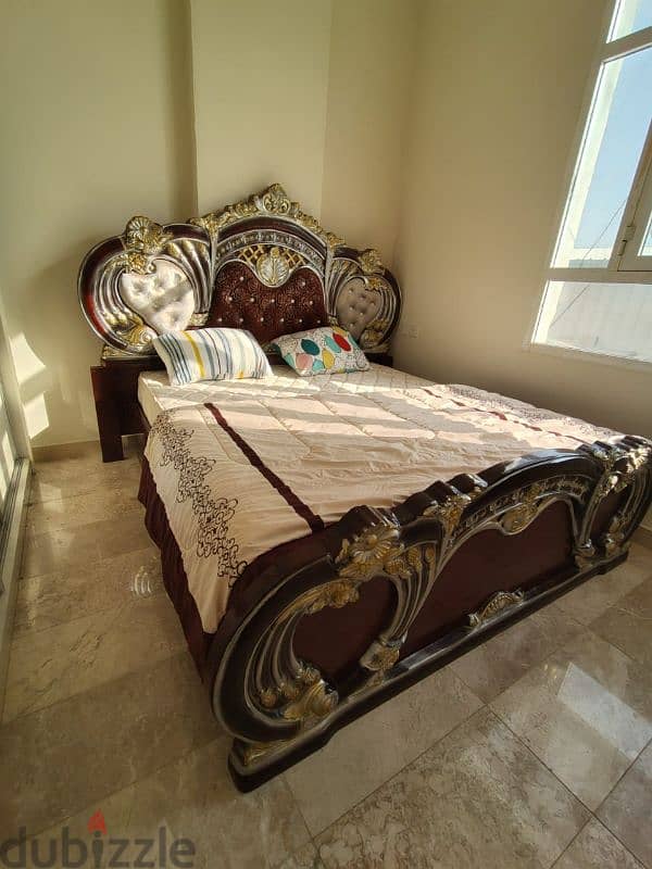 wardrobe and bed for sale in ebri souq 5