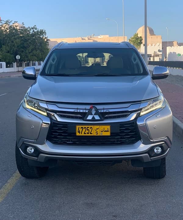 Mitsubishi Montero 2018 0