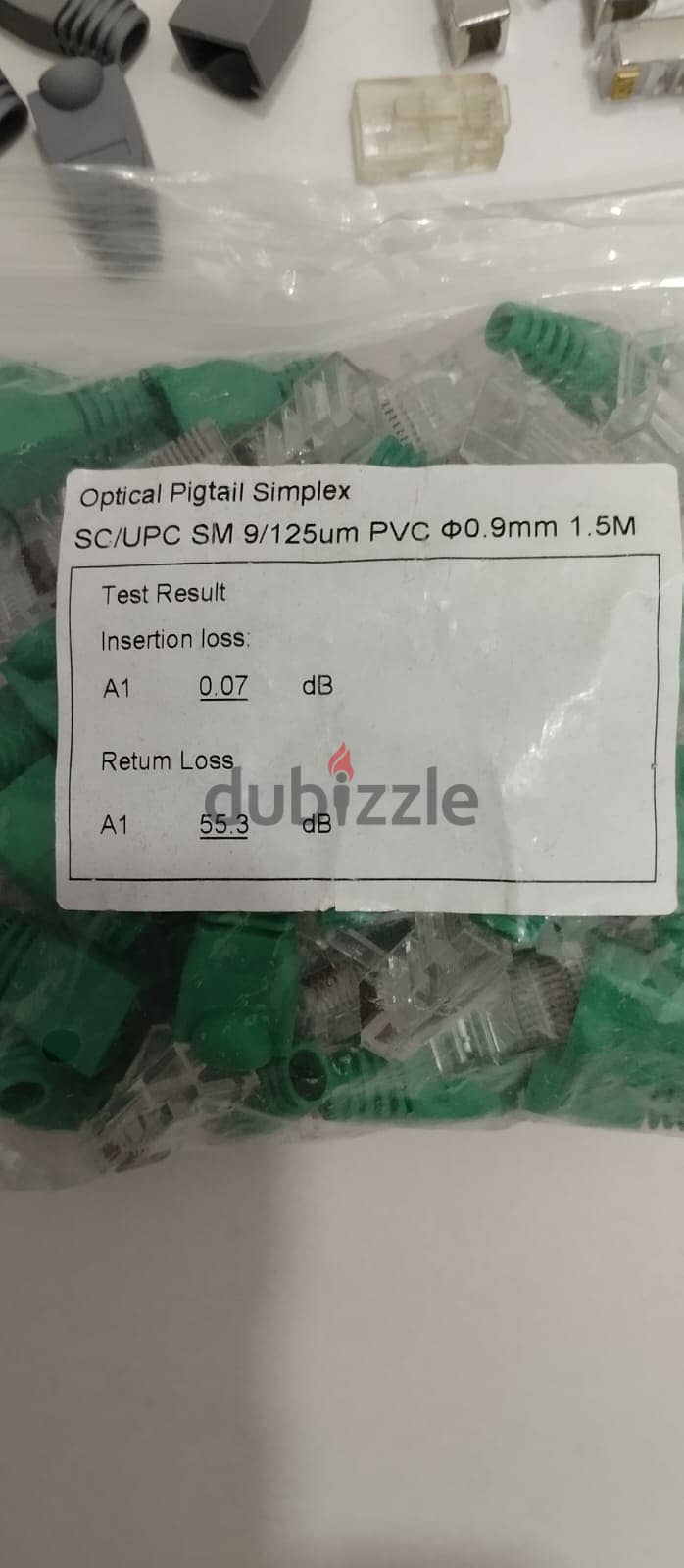 100 pcs RJ45 connector with sleeves 1