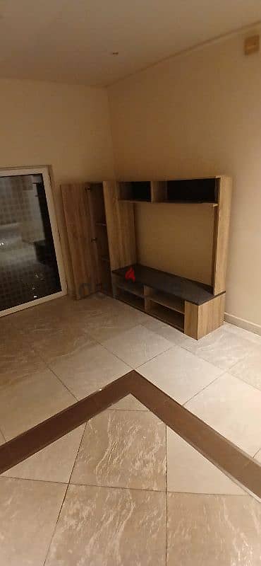 TV unit very good condition 1