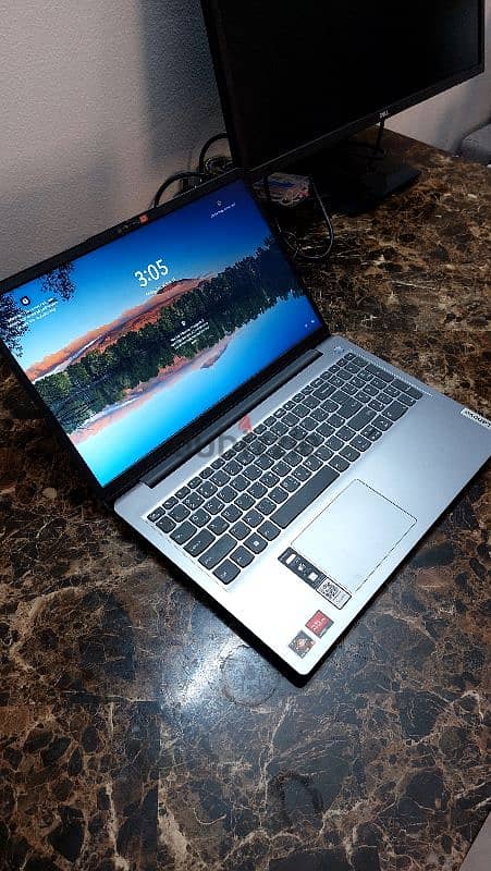 Superfast and very reliable lenovo ideapad 3.  With amd graphics. 3