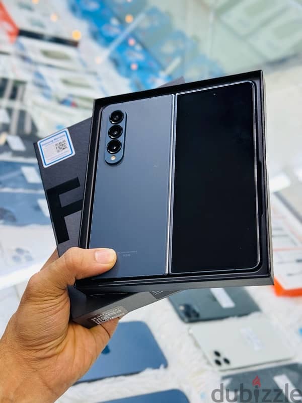 samsung galaxy z fold 4 | 256G  |  great condition 2