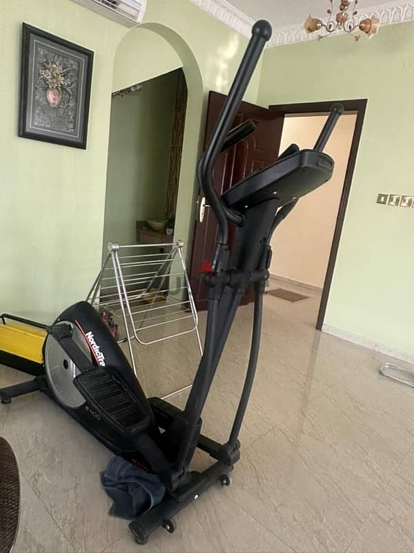 tread mill - cross trainer (Gym) for sale 0