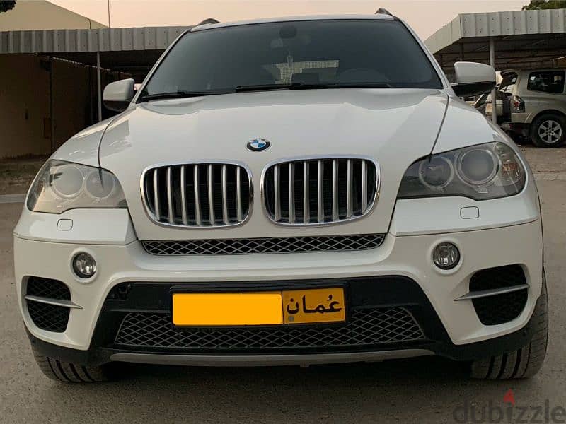 Expat is selling his BMW X5 2011 xDrive50e 0