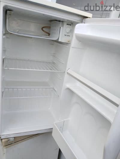 small fridge 95406131