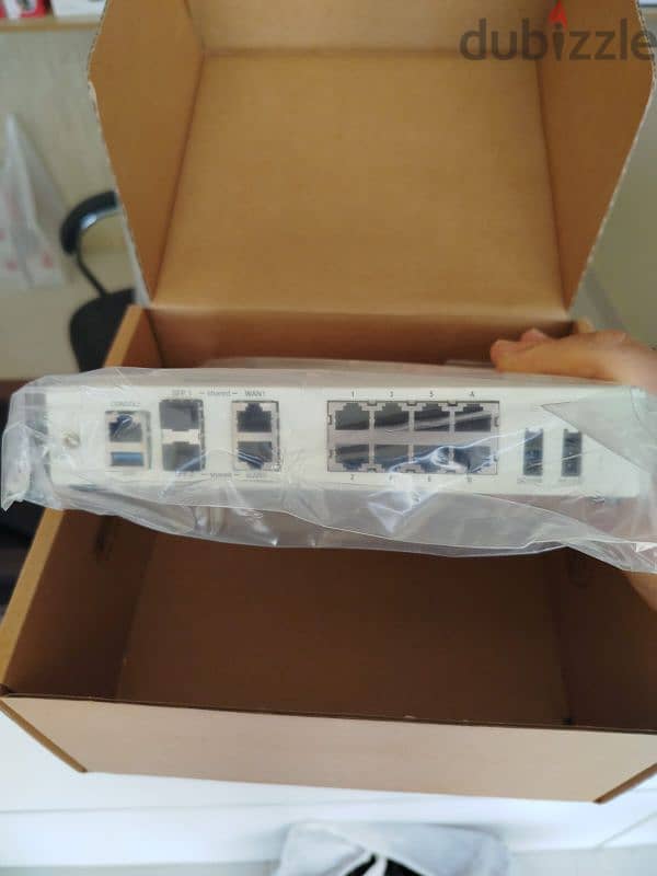 FORTINET FORTIGATE F80 FIRE WALL  NEW NEVER USED PERFECT CONDITION 1